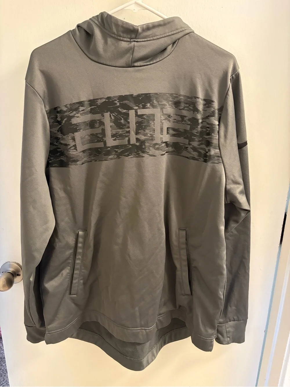 Nike Gray ELITE Hooded Performance Pullover